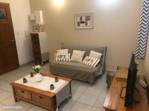 Studio meublé et équipé  spacieux et agréable