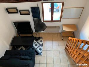 Studio meublé à Aubière