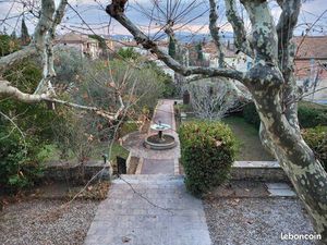Maison 6 pièces avec piscine  en centre ville au calme