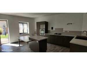 Maison de village avec jardin