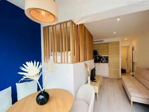 Beau studio à louer en face de la mer