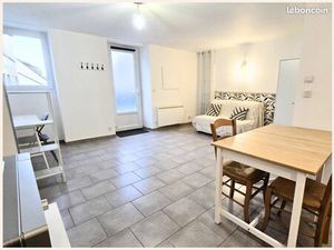Grand Studio meublé rénové 28 m² – disponible 1er janvier – Douvres-la-Délivrande