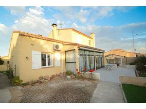 Maison traditionnelle de 128 m² à Saint-Laurent-De-La-Salanque