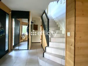 Maison 7 pièces - 236 m²