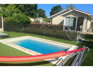 Belle maison avec garage et piscine