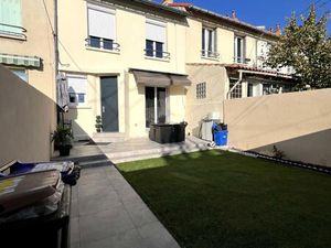 Maison mitoyenne entièrement rénovée