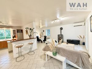 À Vendre - Maison 5 pièces 141 1 m2 Villa familiale Terr