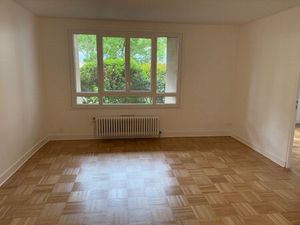APPARTEMENT T3 // LYON 8 // RUE PAUL CAZENEUVE