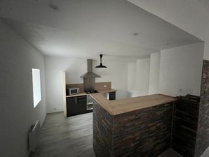 Location Appartement 3 pièces 70m² VILLENEUVE MINERVOIS 11160