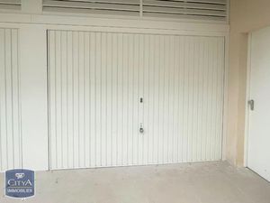 Parking à louer 10 m² - Libourne (33) - 90€