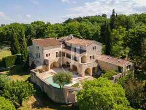 Maison de luxe à vendre à Uzès : 1 449 000€ | 425m²