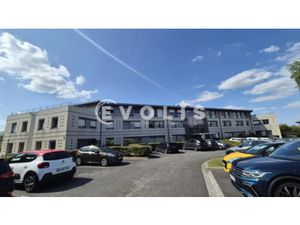 A Magny le Hongre  Bureaux à vendre