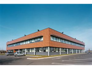 A VENDRE - BUREAUX - SAINT CYR SUR LOIRE