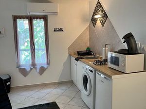 Studio au centre historique de serignan