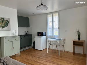 Studio meublé avec parking