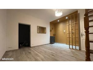 ? À LOUER – Duplex 65 m² rénové – Mezzanine avec vue – Rue Cisson  Draguignan