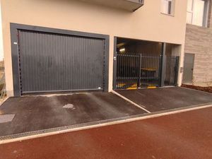 Place de parking sécurisé