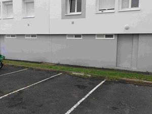 Place de parking extérieure dans résidence sécurisée