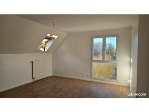 F2 lumineux 46 m² – Parking + cave – Écuelles