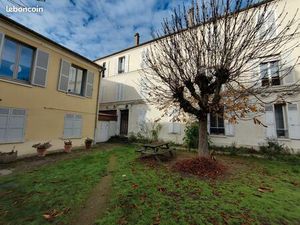 Beau studio meublé calme et lumineux Rueil Centre