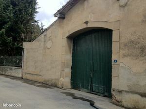 Loue hangar  cave  grange  entrepôt en pierre