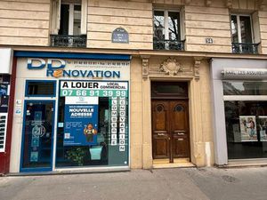 BOUTIQUE / LOCAL COMMERCIAL - PARIS 9ème - RUE DE MAUBEUGE