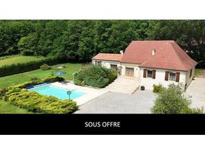 Maison 6 pièce(s) 208 m2 piscine et dépendance