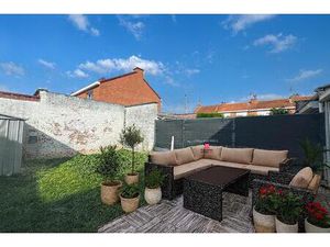 Charmante maison  3 chambres  veranda  terrasse et jardin à moins de 10 minutes de Lille