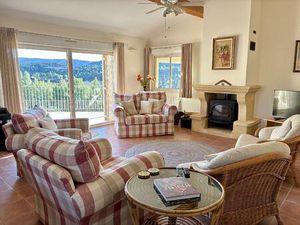 Splendide mas en pierre  piscine  vues sur les Corbières et le chateau