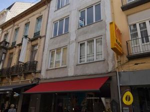 Ruim appartement met twee slaapkamers in het centrum van Blankenberge. In een gebouw zonde