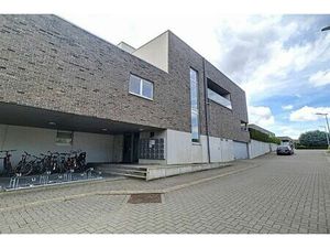 Moderne duplex met terras en parkeerplaats