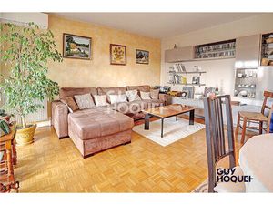 À vendre : Appartement spacieux 5 pièces à Villeurbanne avec place de stationnement privat