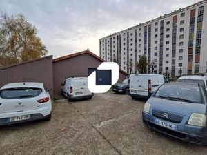 Vente Entrepôt L Hay Les Roses 94240