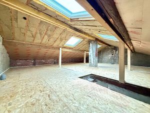 Duplex à aménager avec parking