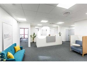 A LOUER  Centre d'affaire Saint Germain en Laye