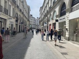 Local commercial bail à céder au centre ville de Nantes avec forte visibilité