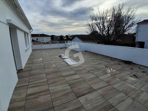 Location Appartement 4 pièces 82m²