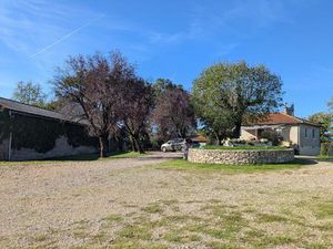 Corps de ferme sur 31 hectares de terrains attenants