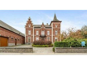 Huis te koop in Ellezelles met 6 slaapkamers