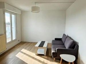 Location appartement 3 pièces 53 m² à Pessac (33600)