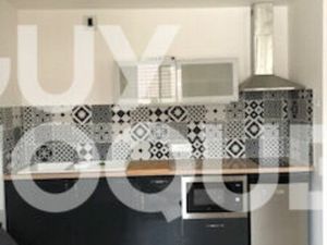 Location d'un appartement T1 (26 m²) à COMPIEGNE - HYPER CENTRE