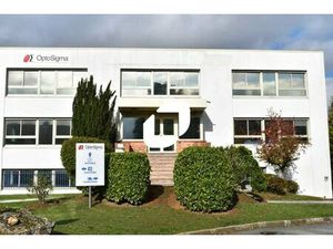 A LOUER  CLIMATISE  MODULABLE ET EVOLUTIF