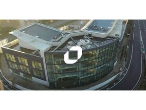 A LOUER  IMMEUBLE MULTI-SERVICES