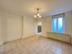 Location appartement 2 pièces 48m2 Reims 51100 - 577 € - Surface Privée