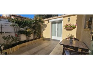 MAISON T3 AVEC COUR - ST PIERRE LA MER