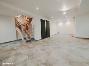 T5 avec garage parking et climatisation