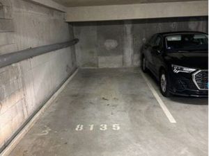 Place de Parking à 5 min du parking Greneraie