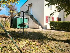 Appartement villa premier étage avec jardin et garage