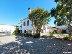 Maison 6 pièces 205 m²