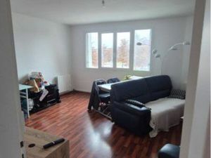 Loue grand f2 oissel centre ville